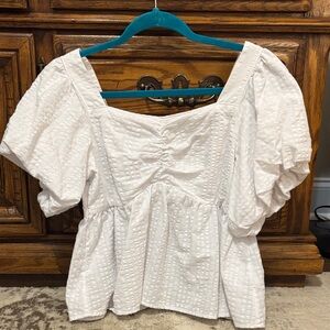 Old Navy White Textured Puff Sleeve Blouse